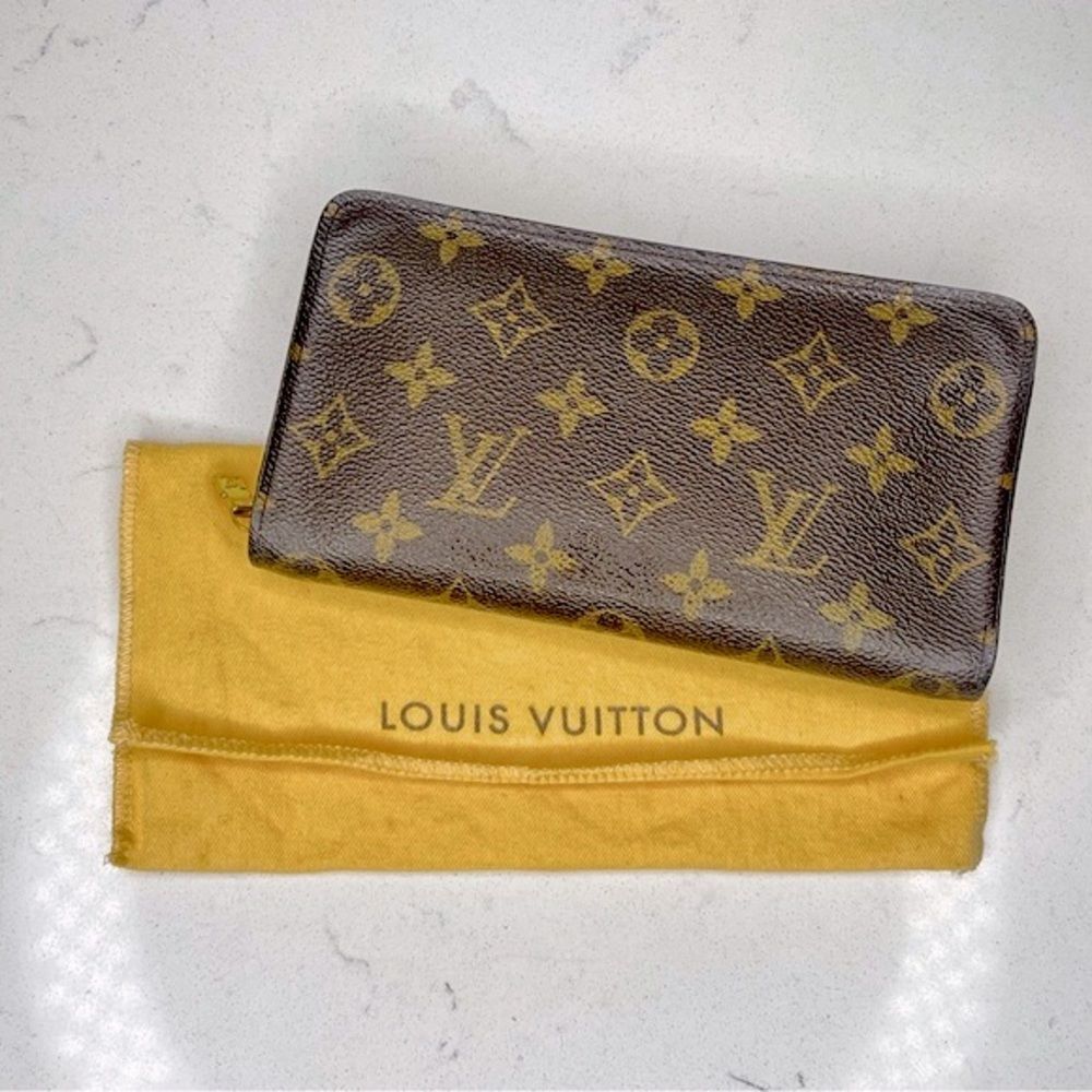 Louis Vuitton Brown Monogram Zip-Around Wallet - Picture 12 of 13